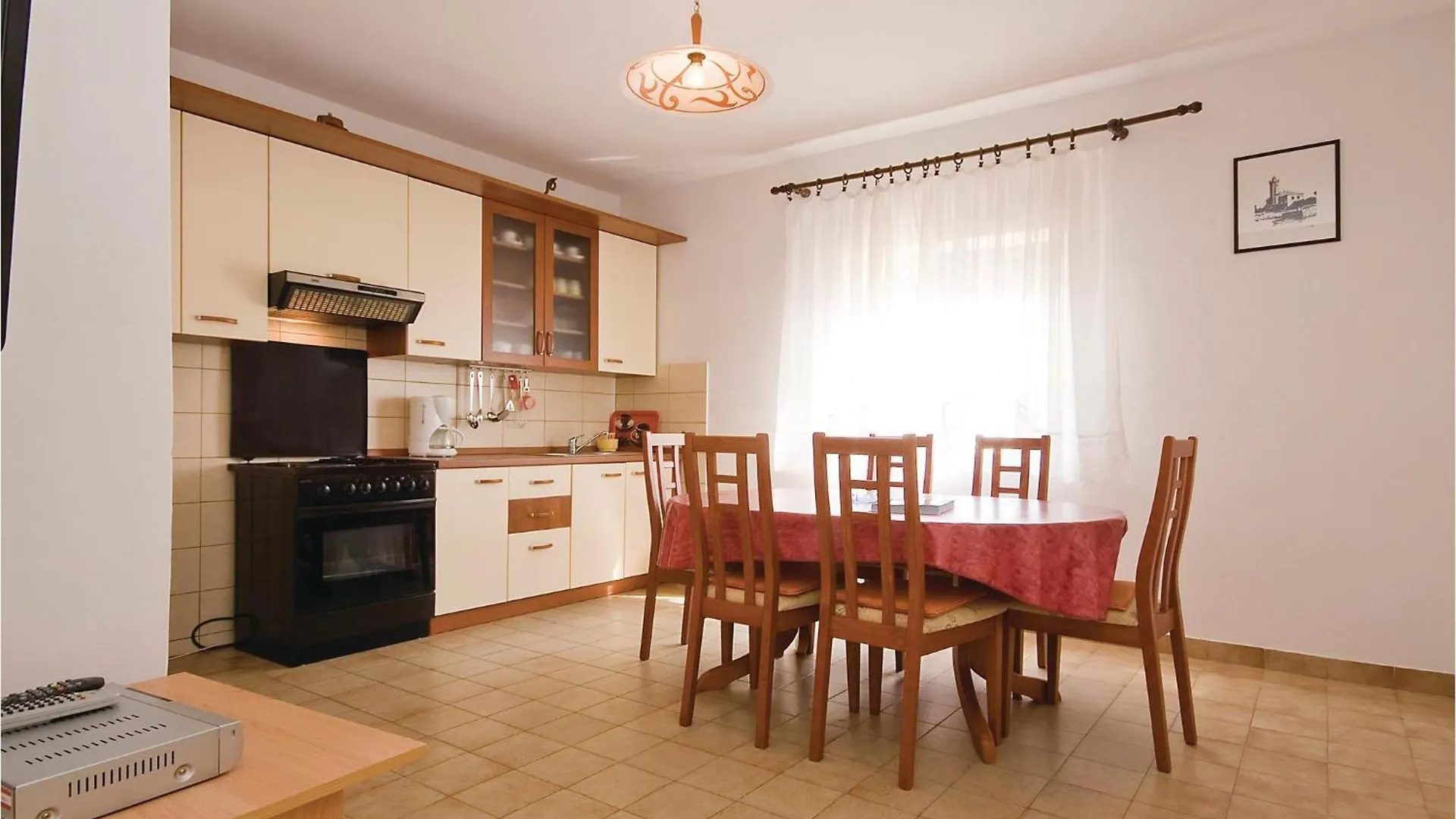 Stunning Apartment In Vir With Kitchen